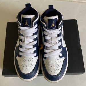 JORDAN 1 MID (PS)